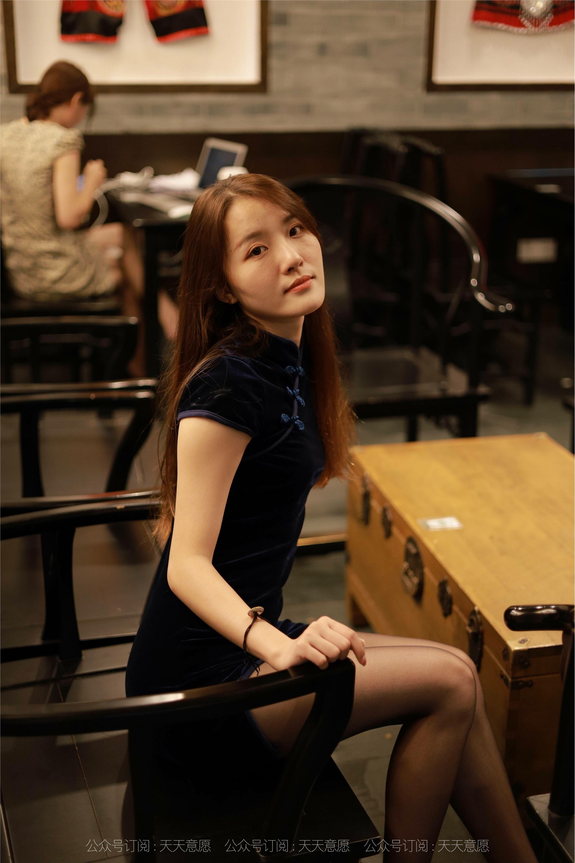 IESS异思趣向  2021.09.24 丝享家928：婉苹《迷人黑色旗袍》